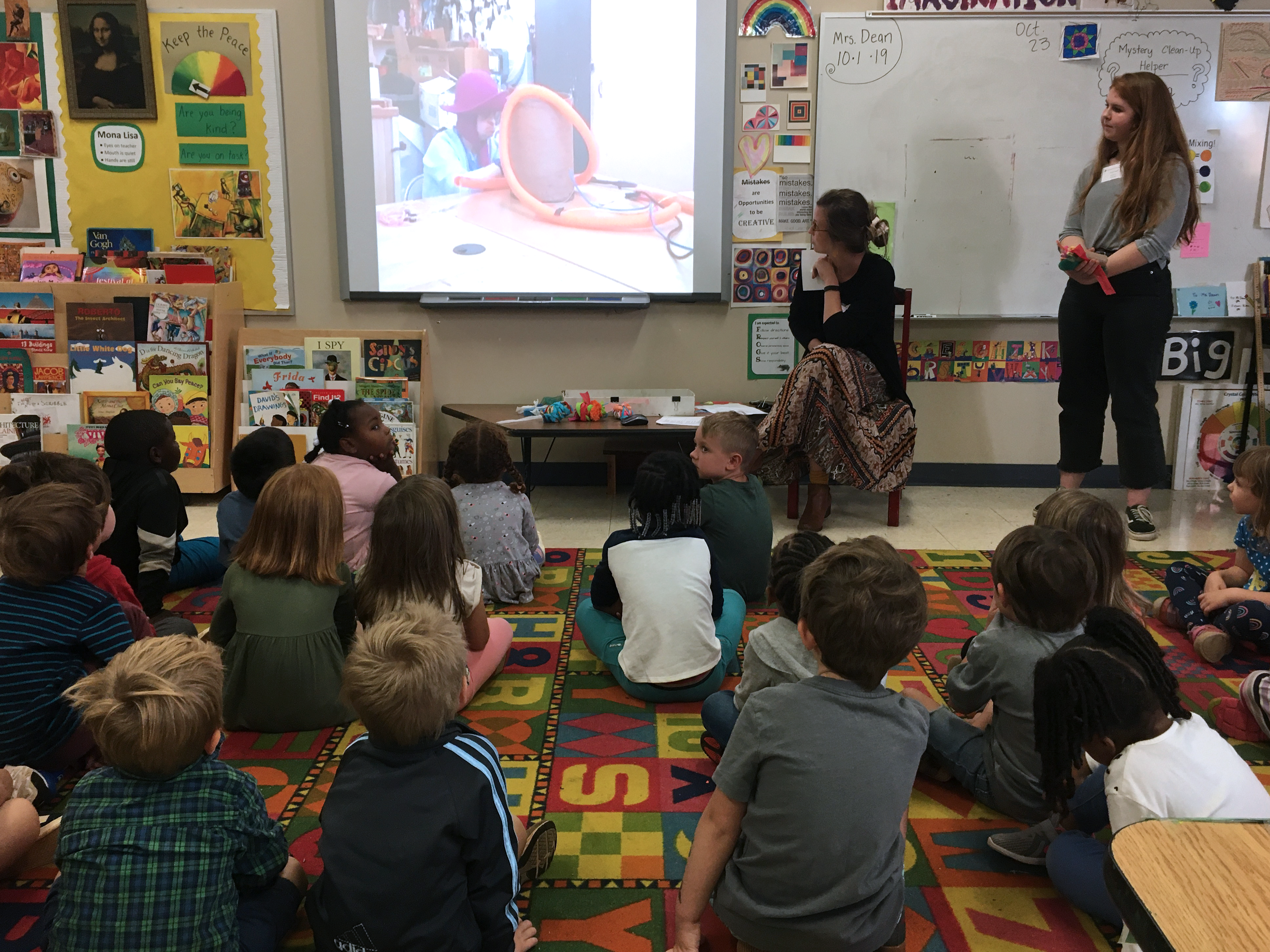 Art Education Students teach a lesson at an elementary school