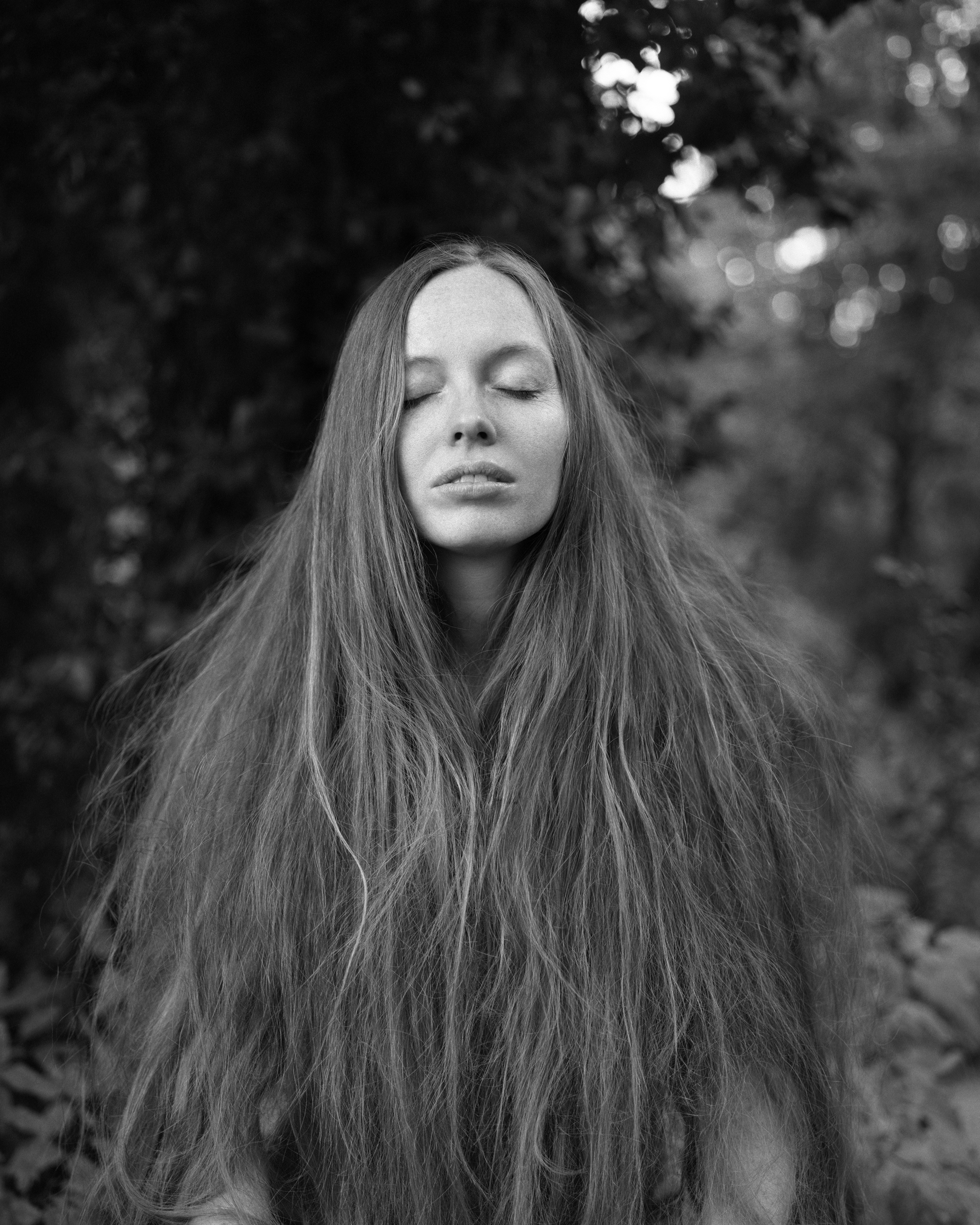 Kristine Potter (American, b. 1977); The Medium, 2017, from the series Dark Waters. © Kristine Potter