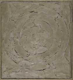 Jasper Johns (born 1930). Target, 1930. Sculptmetal and collage on canvas. Addison Gallery of American Art, Phillips Academy, Andover, MA, gift of Frank Stella (PA 1954), Addison Art Drive, 1991.44