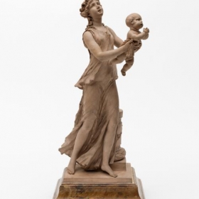  Clodion, Woman with Child, terracotta, ca. 1780-1790. The Huntington Library, Art Museum, and Botanical Gardens.