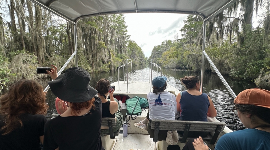 Students exploring ecology in Georgia 