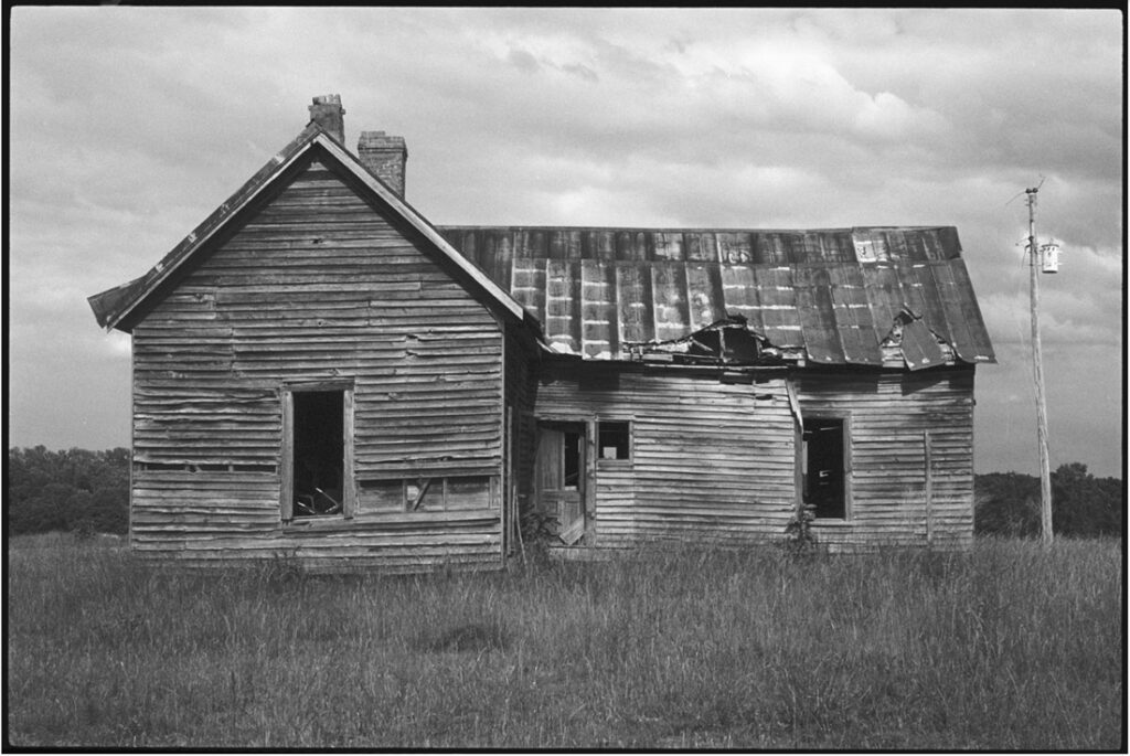 Photograph by Mary Ruth Moore included in the 2017 exhibition Works by Mary Ruth Moore in the Dodd Galleries.