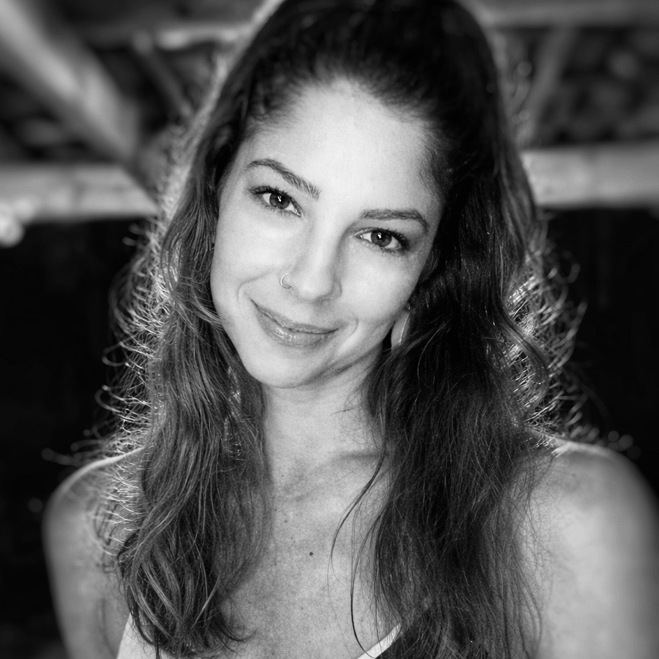 Headshot of Vanessa D. Ferreira